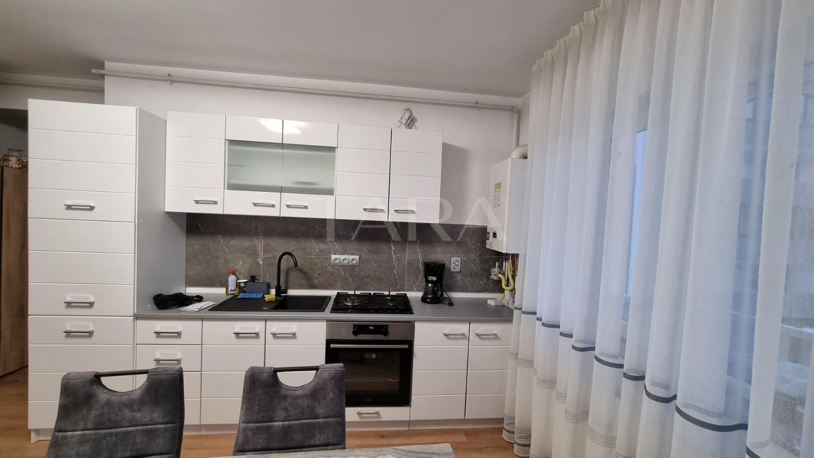 Apartament ultrafinisat, zona Terra. - Poză 4