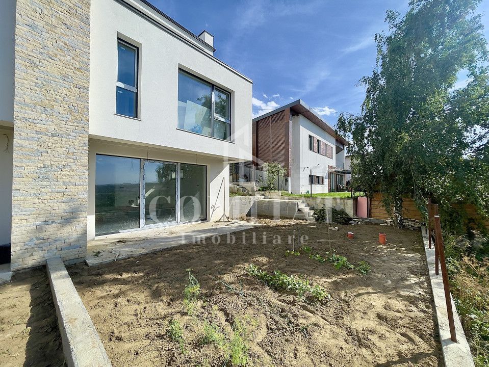 Case cuplate cu panoramă cartierul Borhanci - Poză 2