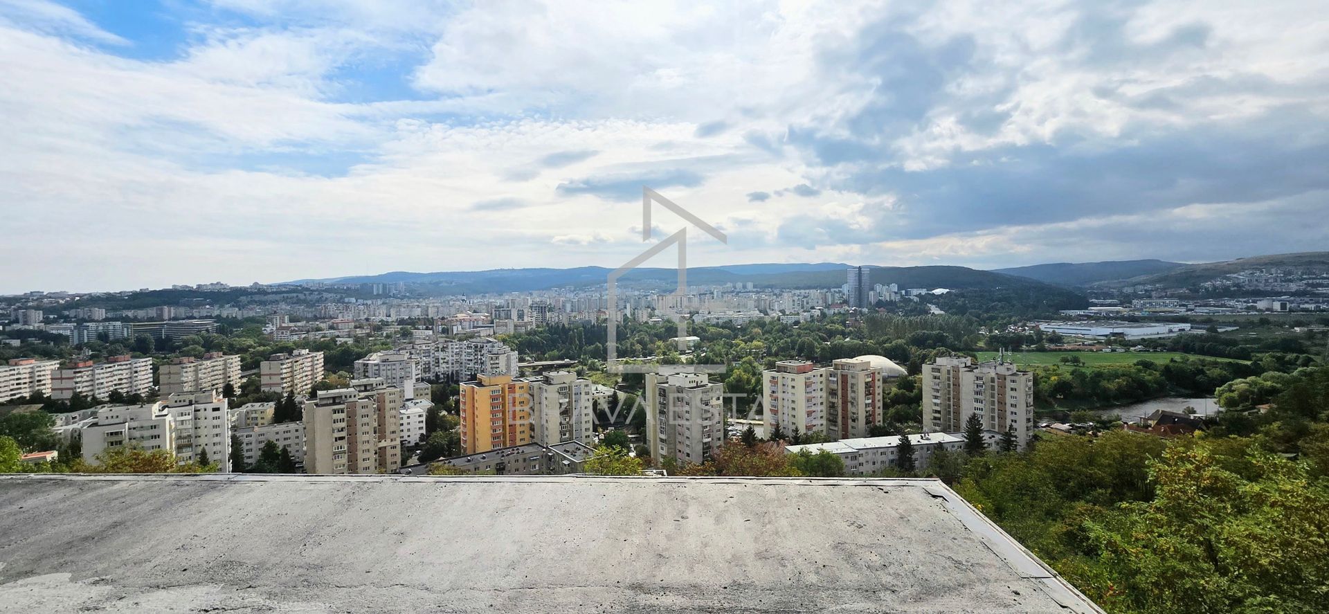 Duplex finisat, 170 mp, teren 250mp, 4 camere, 2 băi, 2 terase, Grigorescu - Poză 4