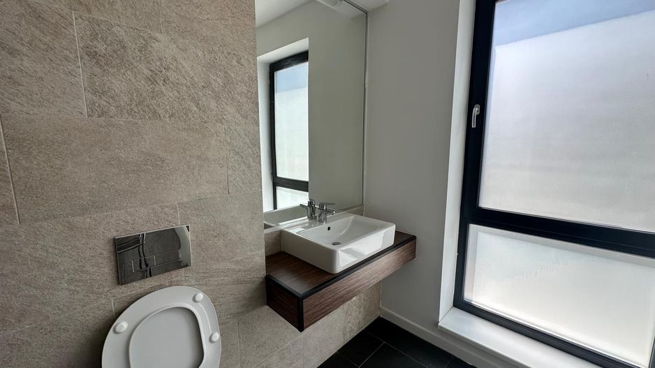 Prelungirea Ghencea – Casă spațioasă, mobilată și utilată, în complex - Poză 16