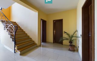 Vilă spațioasă cu 8 camere, Grădiște - Poză 6