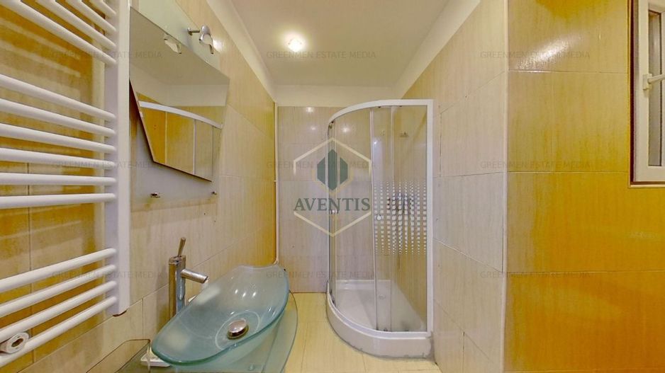 Blvd. Balcescu langa metrou Universitate, 4 camere, terasa de 50mp, 3 bai - Poză 30