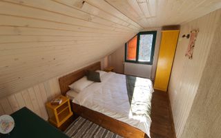 Cabană de vânzare-complet utilată, ideală pentru regim hotelier. - Poză 13