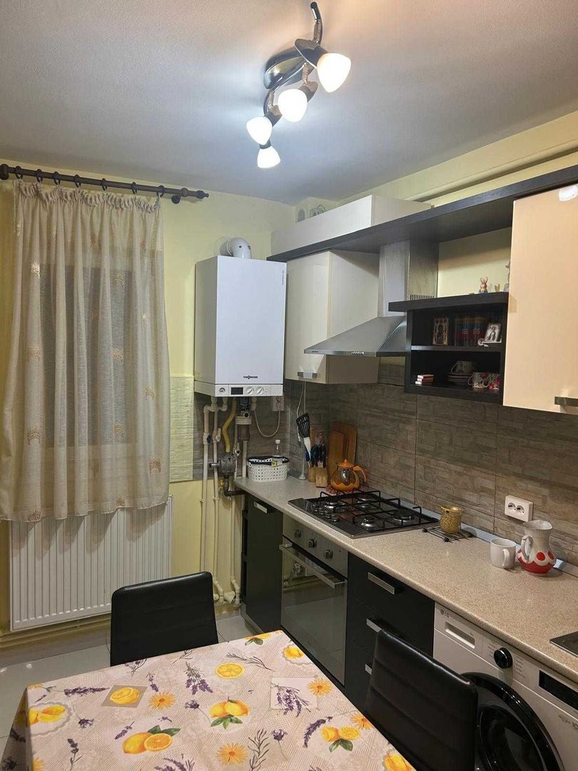 Inchiriere apartament 2 camere - Poză 3