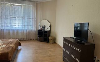 Chirie, 2 camere, Strada Mihail Frunze, Strășeni - Poză 3