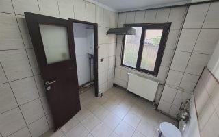 Favorit-Gh Lazar 3 camere parter cu centrala proprie - Poză 11