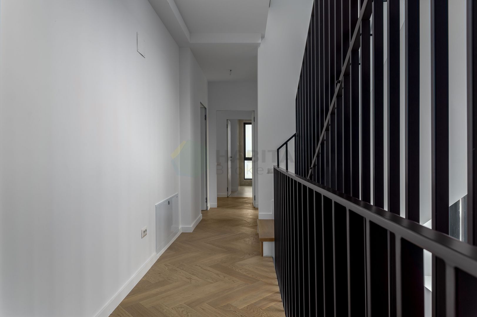 VILA IANCU NICOLAE, stil mediteranean, 5 dormitoare, 3 terase, gradina - Poză 9