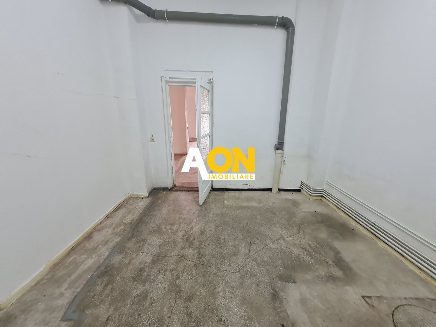 Spatiu Comercial Stradal, 170 mp utili, Trafic Pietonal, Zona Ampoi 3 - Poză 12