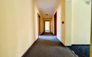 Casa de Închiriat Ultracentrala, 12 Camere, 10 Bai, 6 Parcari - Poză 6
