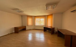 Casa individuala spatioasa, curte si parcare/zona Semicentrala - Poză 2