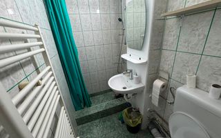 Apartament cu 3 camere, 68mp, Zona strazii Petru Dobra - Poză 8