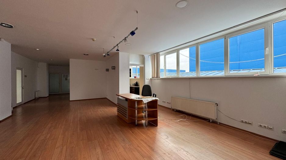 Spatiu de birouri de inchiriat | 20 parcari | Zona strazii Fabricii - Poză 9