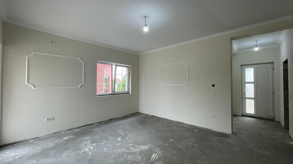 Duplex desparțit - 5 camere și 3 băi- Moșnița Nouă - Poză 2