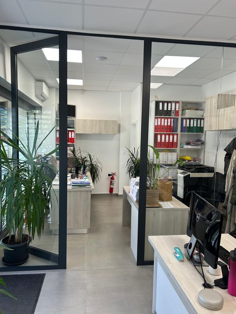 SPATIU CU MULTIPLE DESTINATII - Poză 2