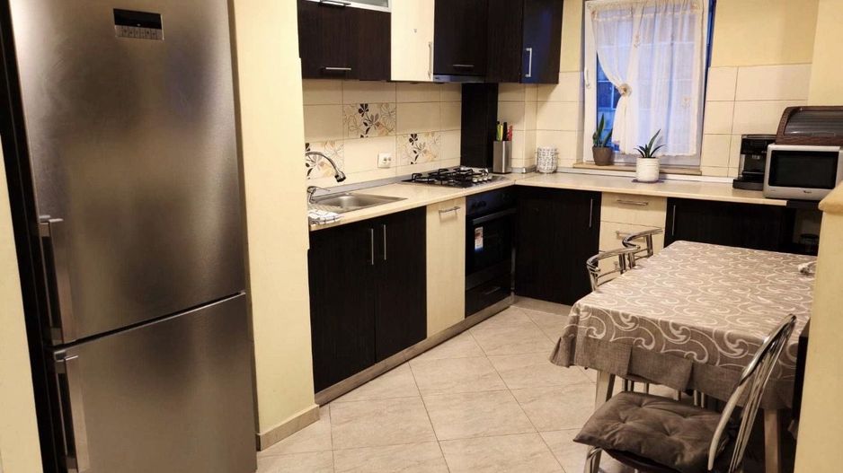 AP. 3 CAMERE- IANCULUI, BUCATARIE INCHISA, MOBILAT/UTILAT MODERN - Poză 4