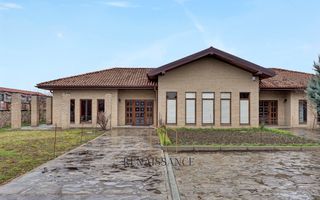 Timisoara Plopi Casa pe Parter cu Piscina | 8 Dormitoare 5 Bai | 3340m - Poză 1