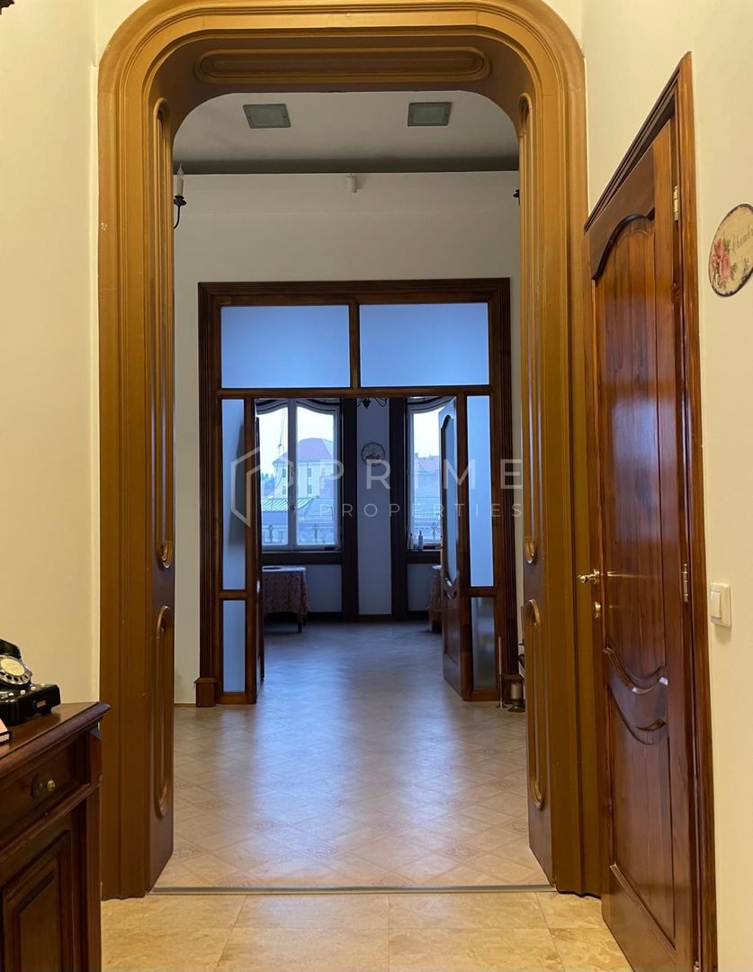 Închiriere apartament ultracentral cu 2 camere - Poză 2