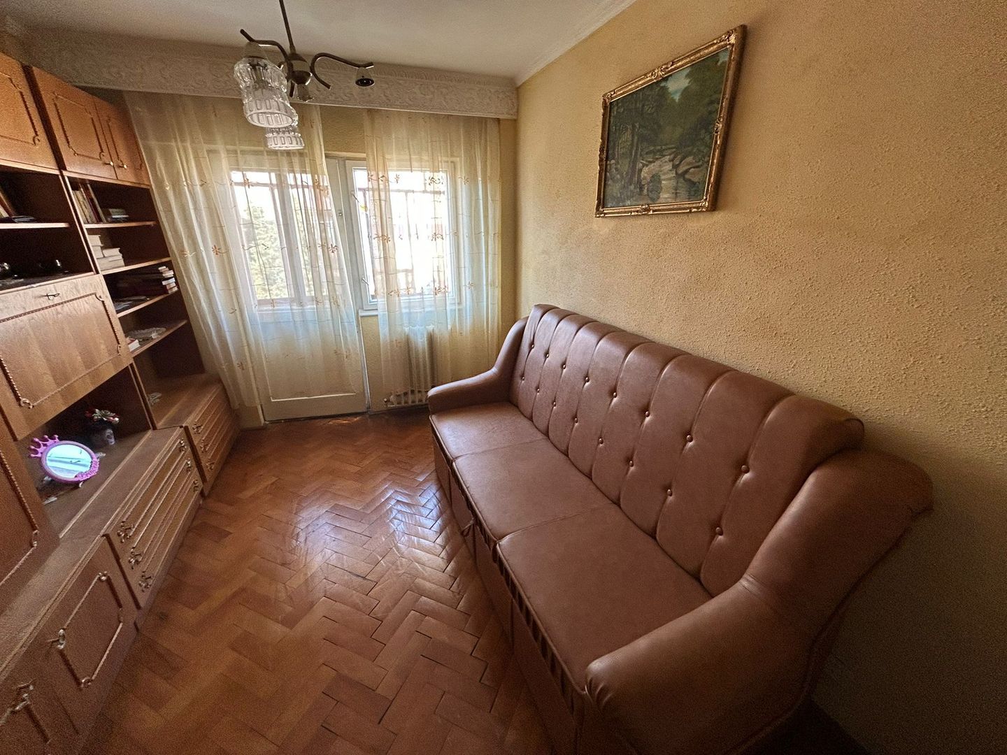 Apartament 3 camere, etaj 3 - zona Cetate - Poză 2