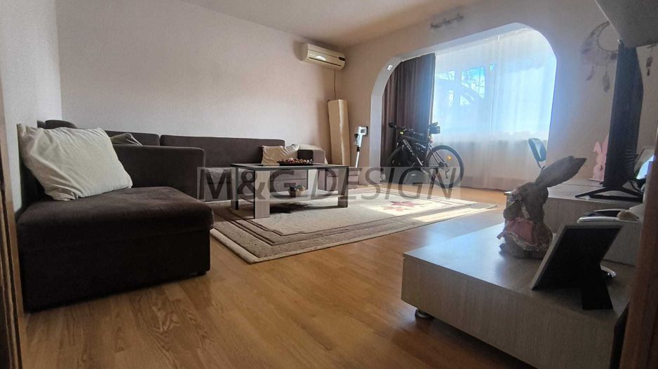 Apartament 3 camere Sagului etaj 2 cu centrala - Poză 1
