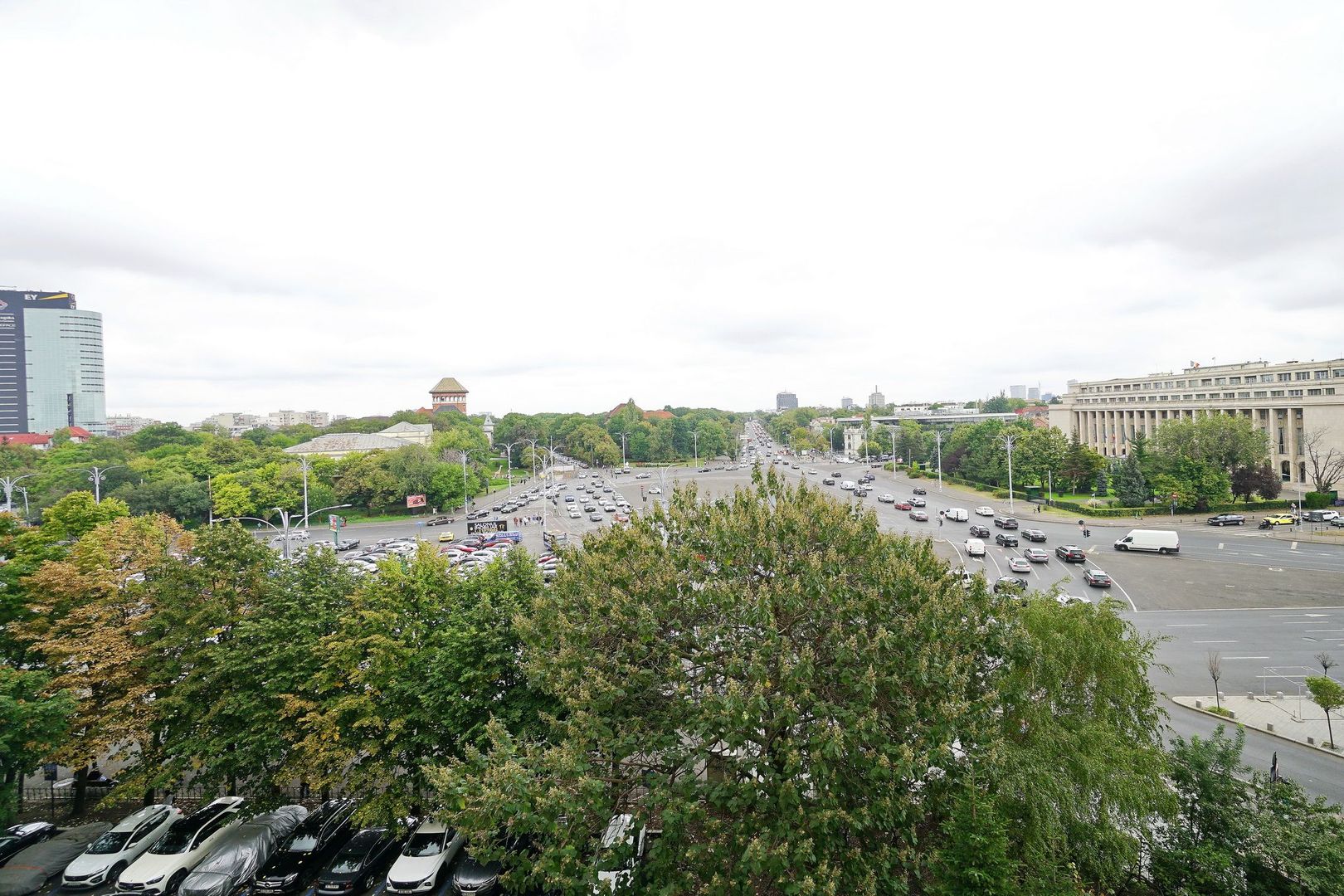 Apartament 5 camere in Piata Victoriei,bloc 1995 - Poză 22