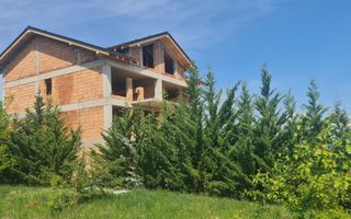 Apartament 3 camere + gradina 50 mp, la cheie , Cristian - Poză 1