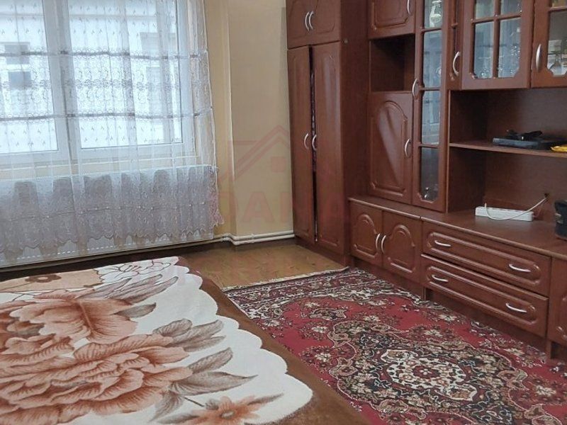 CASĂ ÎN CARANSEBEȘ \ ZONĂ CENTRALĂ / 150mp utili /DISPONIBILĂ IMEDIAT - Poză 2