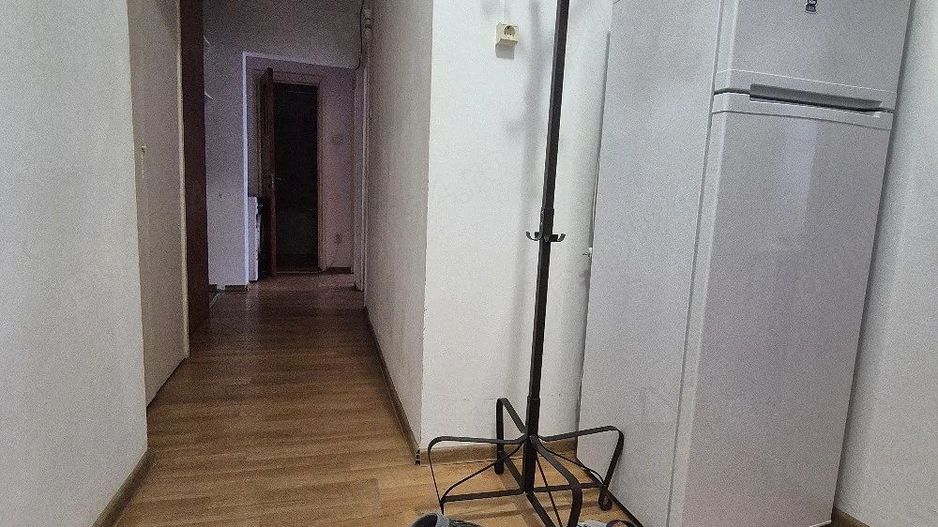 Închiriere Apartament cu 2 camere Titan, bucătărie închisă, 15 min metrou - Poză 7