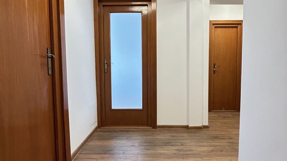 Apartament 3 camere amenajat modern centrala termica Galeriile Soveja - Poză 10
