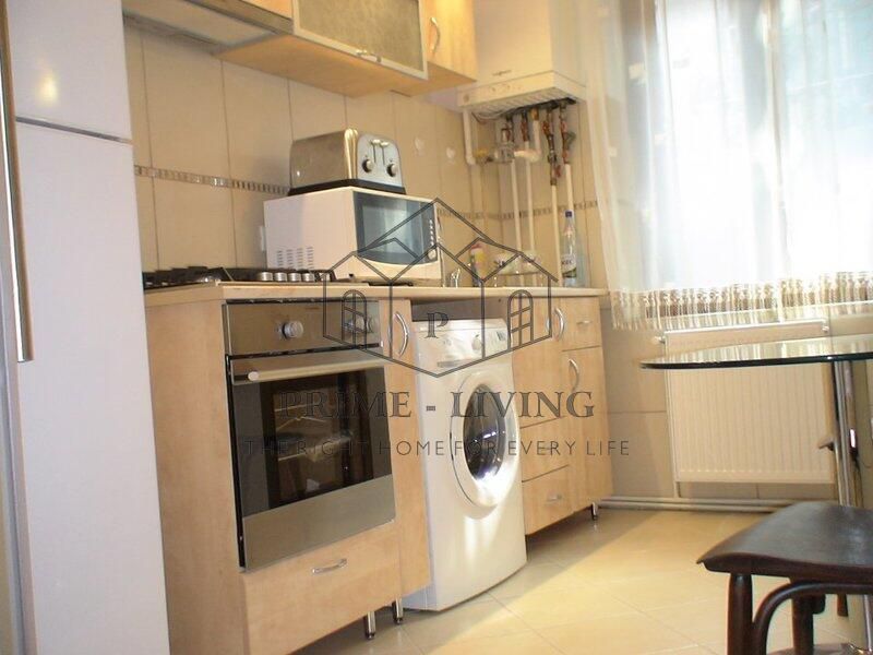 Apartment parter recent renovat, situată într-o clădire cu două etaje - Poză 1