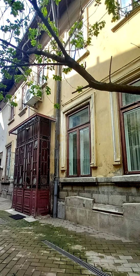 CASA De Vanzare 3 camere 70mp Ultracentral - Poză 1