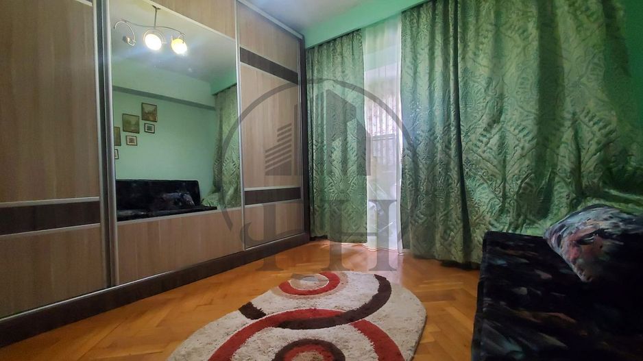 SOLD / VANDUT Apartament cu 3 camere de vânzare în zona Capitol - Poză 3