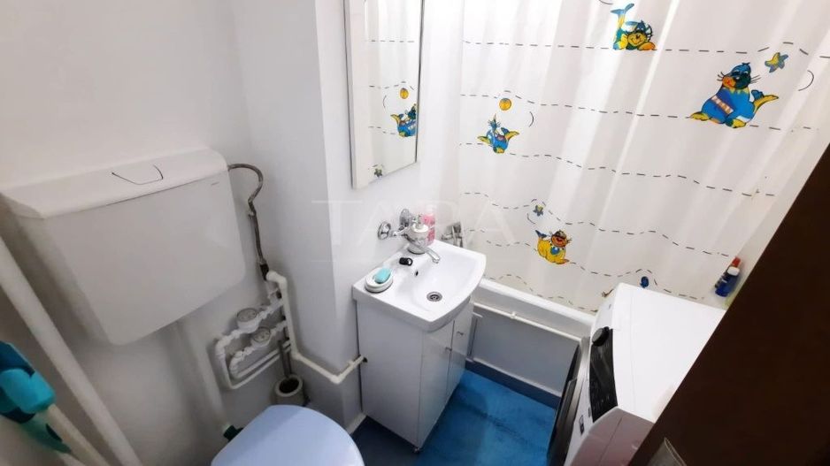 Garsonieră confort marit, cu balcon, zona linistita, Cluj-Napoca. - Poză 6