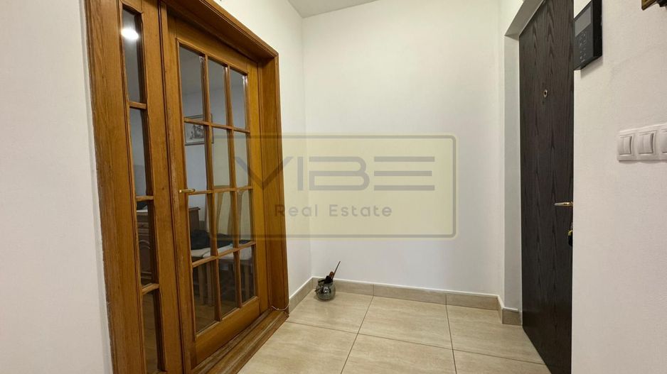 Apartament 3 camere 2 bai central Rond Podu Ros - Poză 23