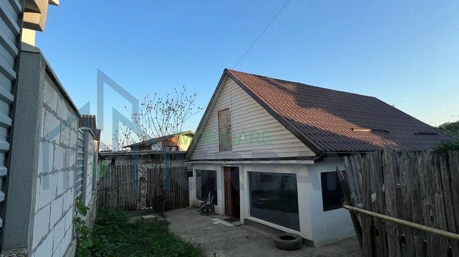 Casă de vânzare în Valea Adâncă, aproape de CUG Nicolina - Poză 1