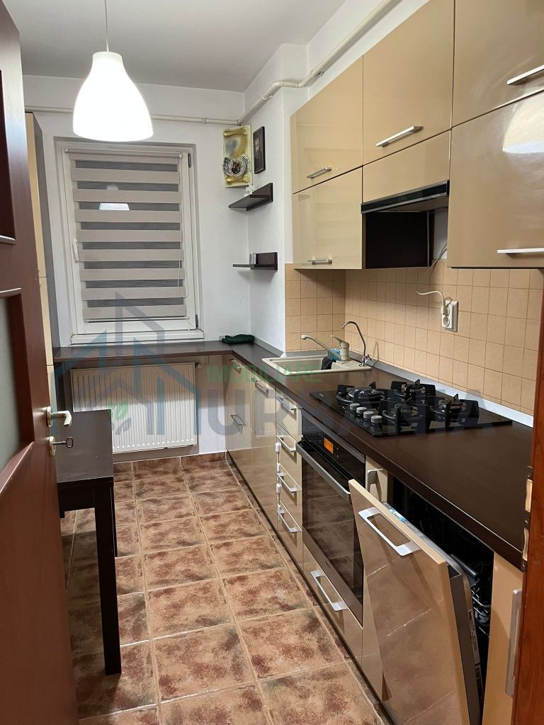 Închiriere apartament 2 camere decomandat, Valea Lupului, zona Cardiodent - Poză 5