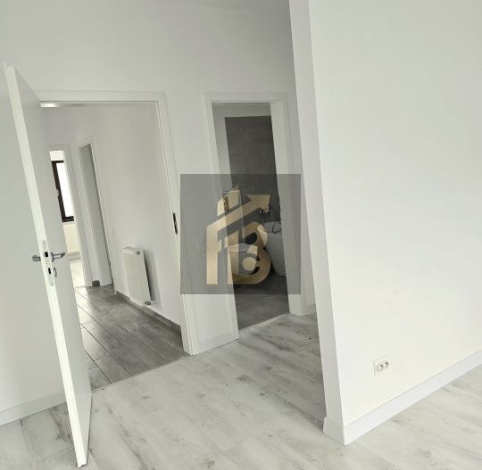 ​Casă 3 camere, 2 băi, curte generoasă 471 mp - Complex Luna, Balotești - Poză 8