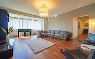 Vilă cu vedere panoramică – Central Brașov - Poză 7