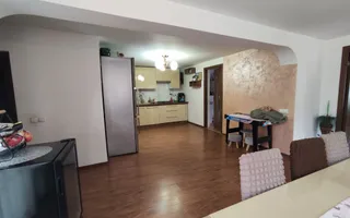 Doua case individuale de vanzare zona Farmec Mărăști - Poză 18