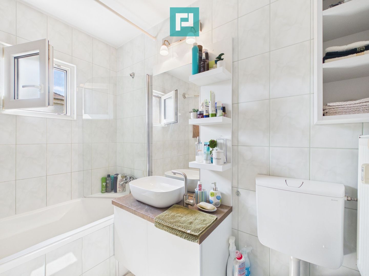 Decebal – PB 3 camere renovat modern - Poză 12