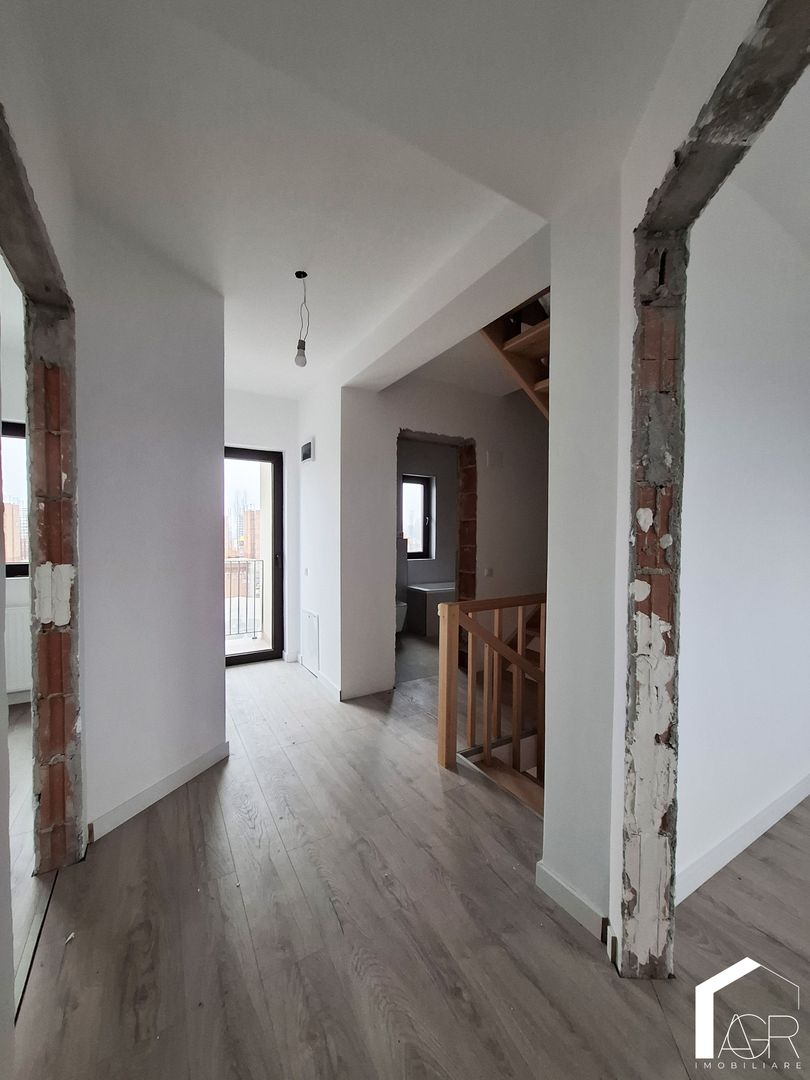 Casa P+1E+M, cu 5 camere, zona Rudului - Poză 9