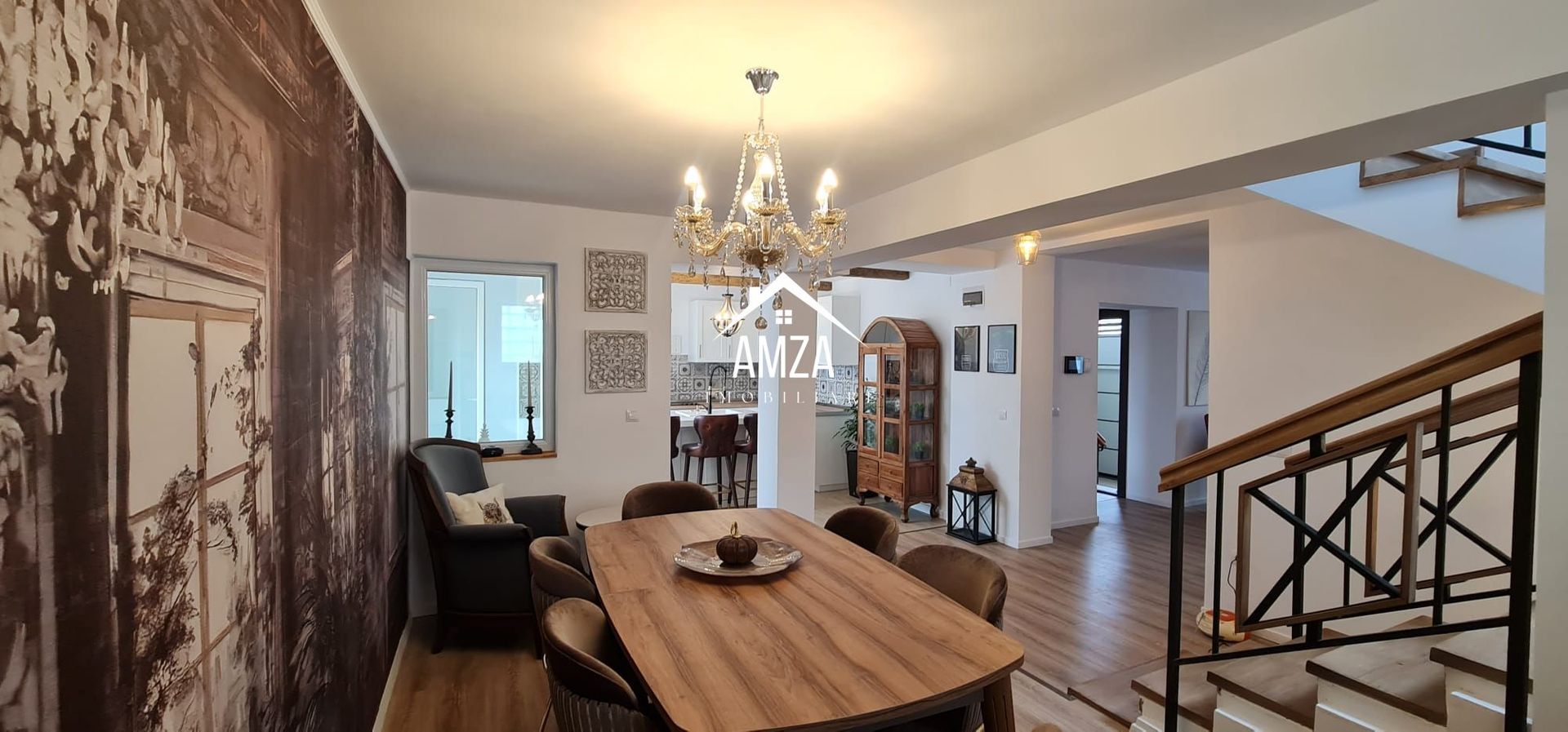 Vila spațioasă și elegantă de vânzare la intrarea în cartierul Turnișo - Poză 32