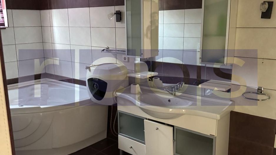 DE VÂNZARE VILĂ | OPORTUNITATE DE INVESTIȚIE | PRETABILĂ CENTRU BĂTRÂNI - Poză 29