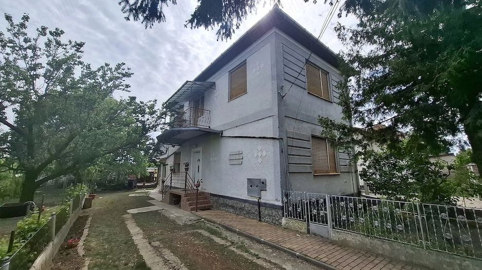 BRASADAS vinde casa in zona Piata de vechituri - Poză 4