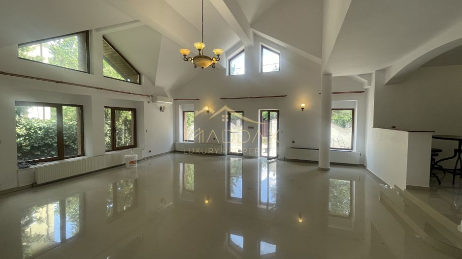 Vila individuala superba***5 camere***garaj //Erou Iancu Nicolae//British School - Poză 1