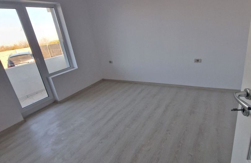 Apartament 2 camere Decomandat parter Giroc. - Poză 5