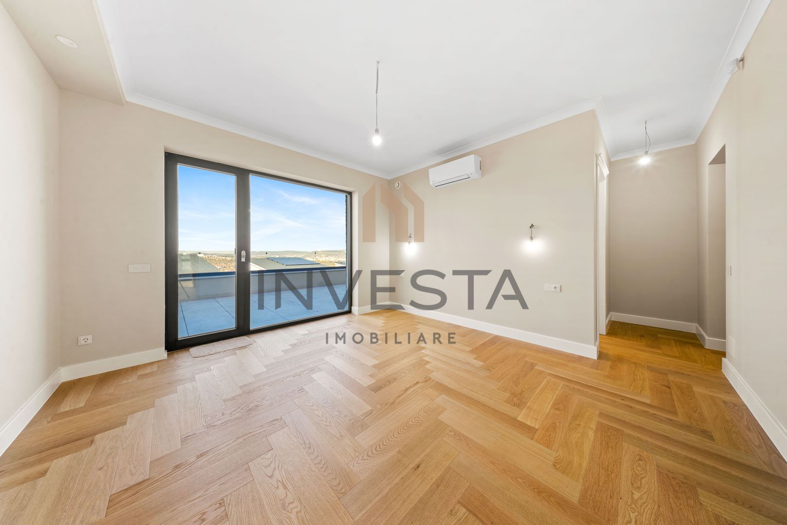 Lux, Spatiu si Vedere Panoramica – Borhanci - Poză 8