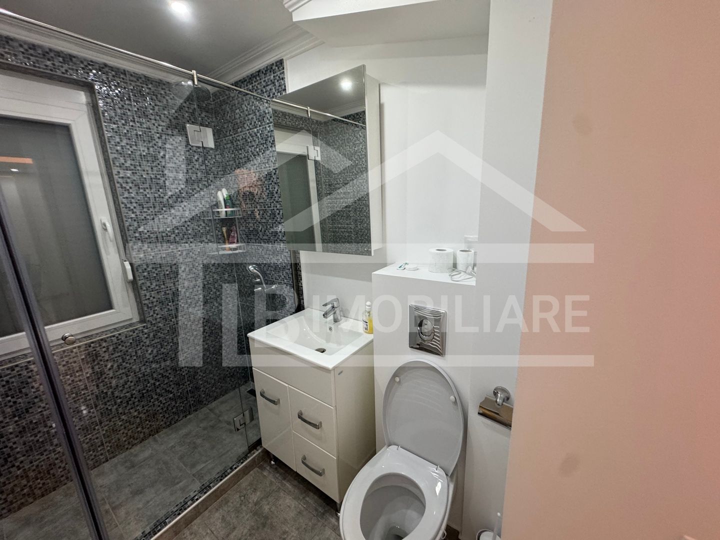 Apartament cu 3 camere, 80mp, Zona UMFST - Poză 14