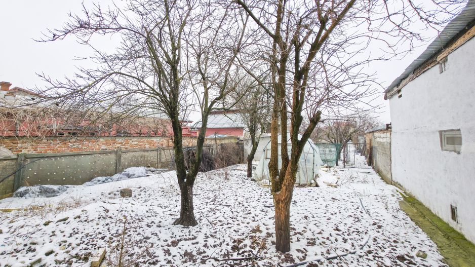 Casă spațioasă de vânzare – Strada Republicii nr. 105, Dragomirești - Poză 34