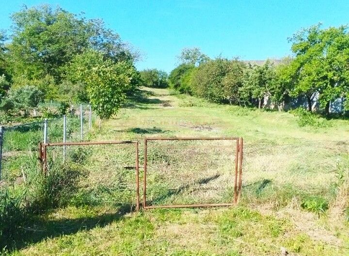 Teren intravilan de vanzare 2000 mp situat in Manastirea Doamnei - Poză 2
