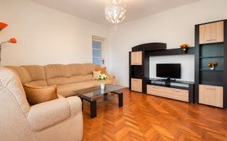 Casă de vânzare | 5 camere| Teren 428 mp | Voluntari, lângă Școala 1 - Poză 1